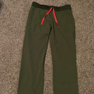 Figs medium petite scrub pants